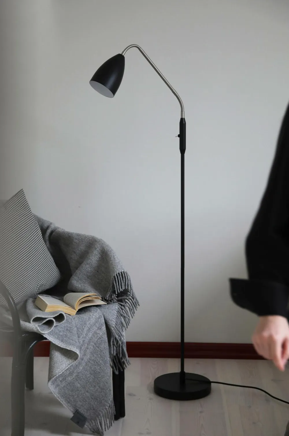 Markslöjd Gulvlampe Patro 3-Step LED Sort Best