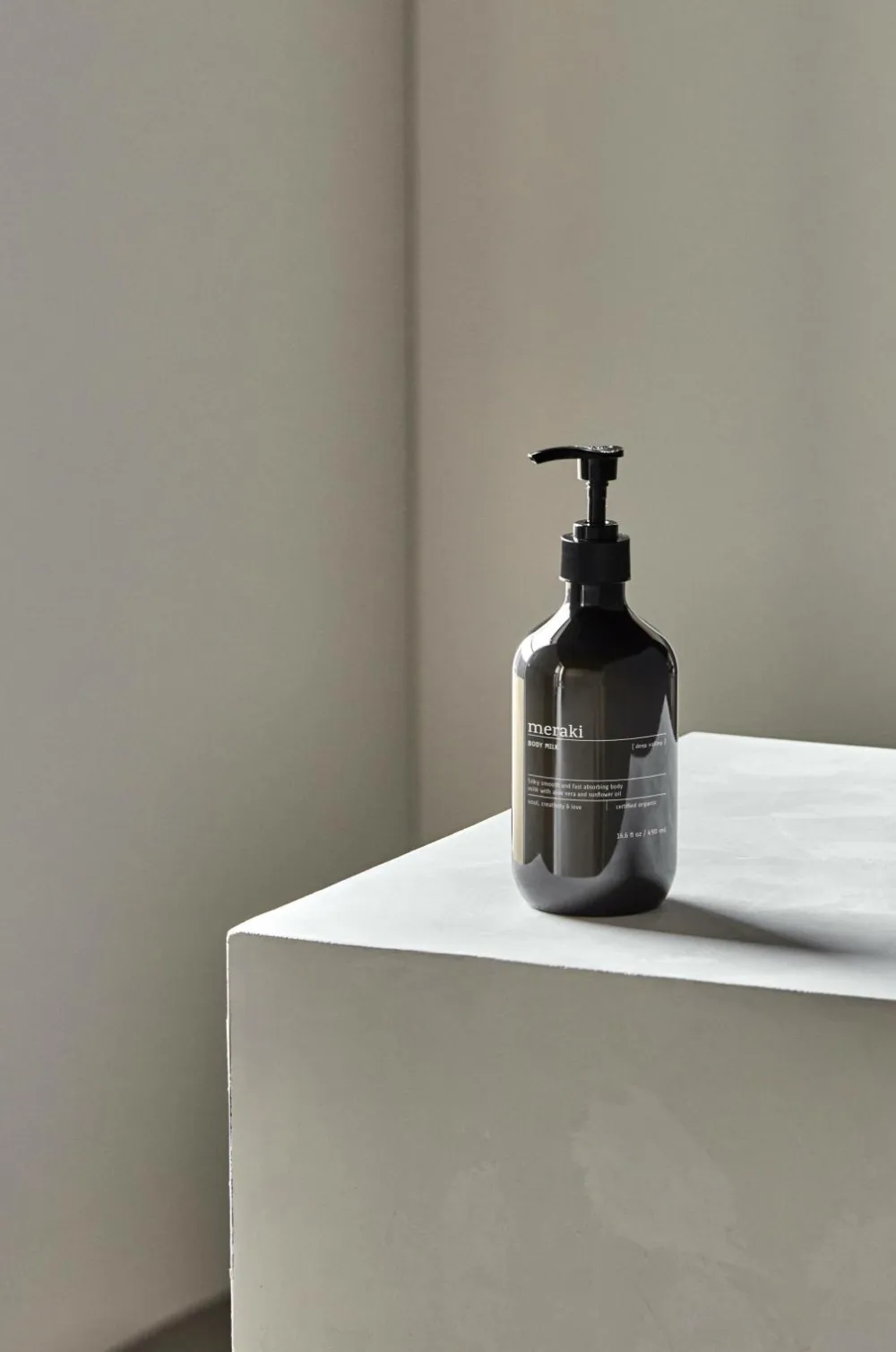 Meraki Kropspleje|Kropspleje>Body Milk Deep Valley 490 Ml Brown