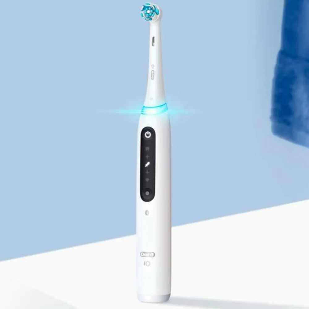 Oral B Tandpleje>Eltandbørste iO5s Quite White