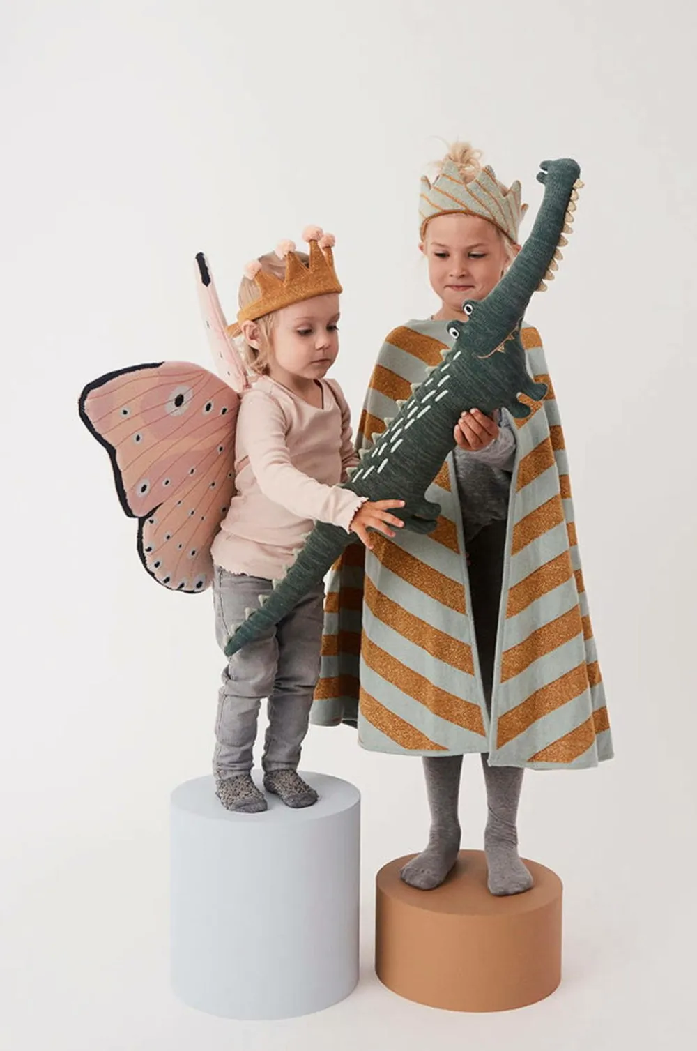 OYOY Living Design Dukker, Figurer & Tøjdyr|Musikinstrumenter>Hr. Krokodille Gustav Mørk