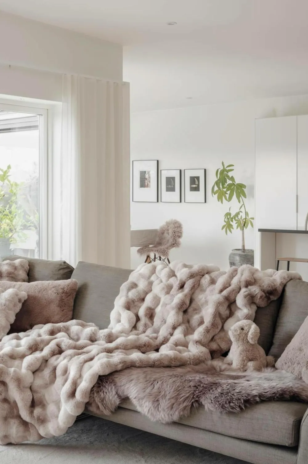 Skinnwille Krammedyr Snowy hund Mini Grey/white Hot