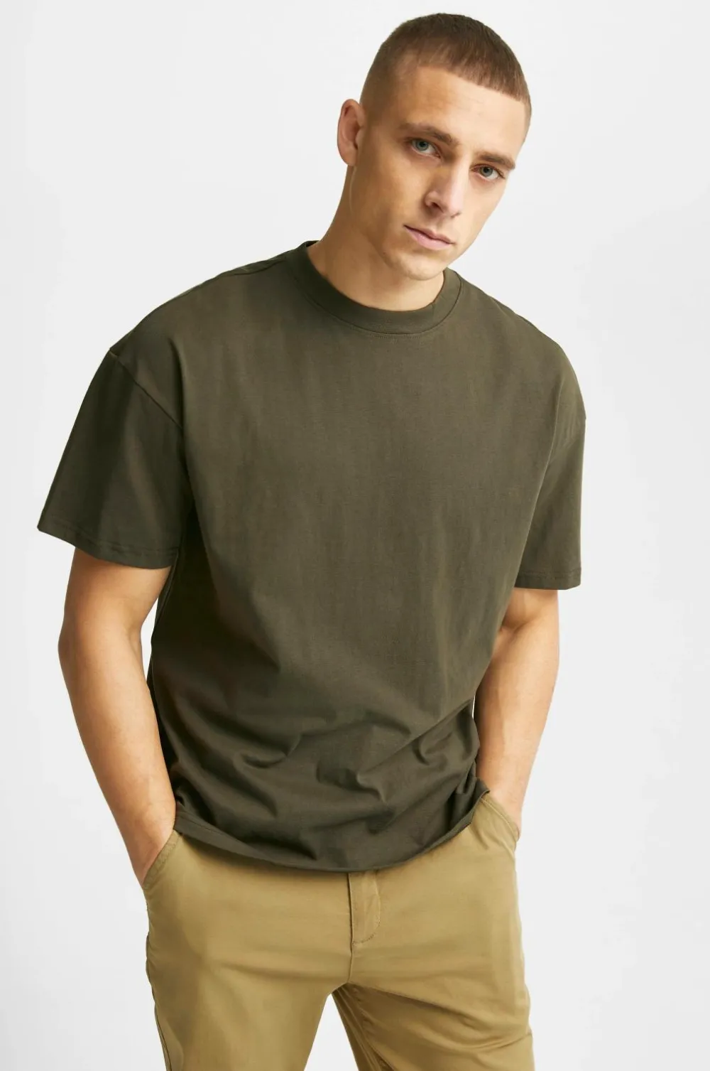 Studio Total Basistøj>T-shirt Studio SS Tee Dark army