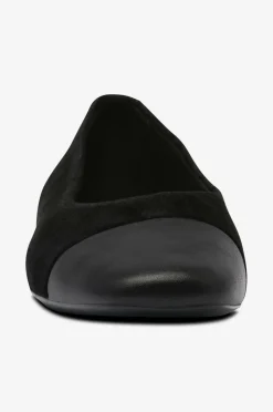 Vagabond Ballerinasko><noscript><img width=