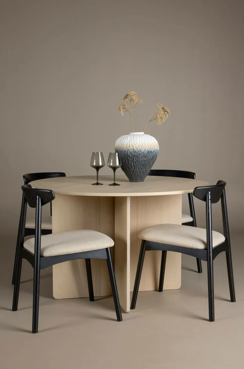 Venture Home Bord Tyresö med stol Ven Sort Hot