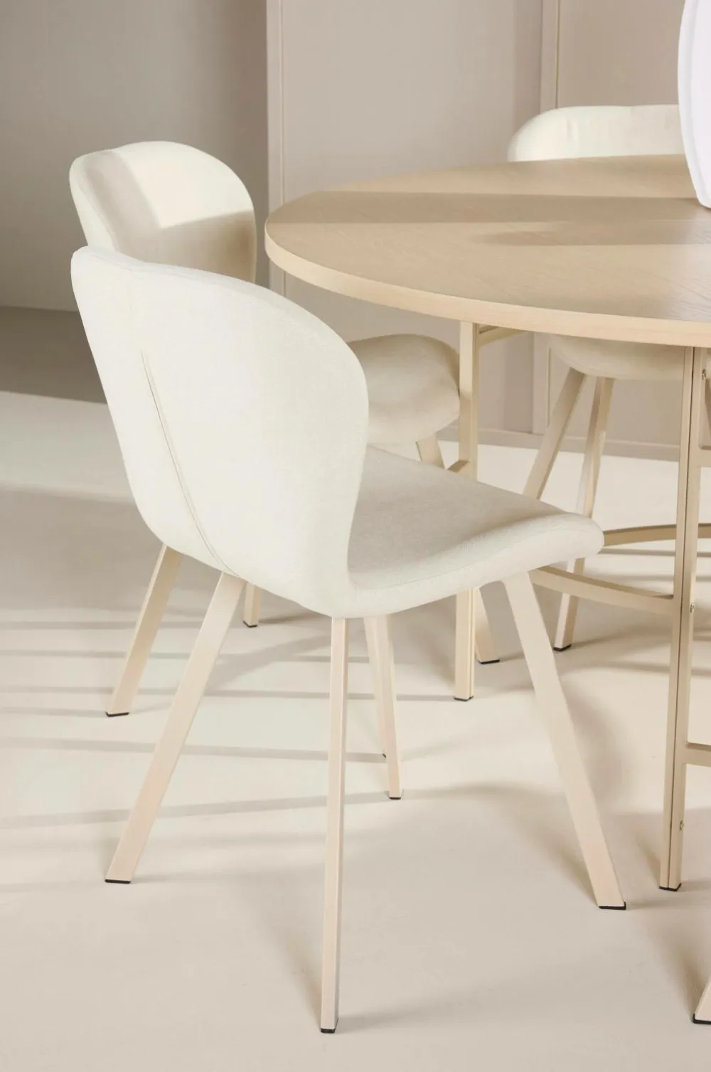 Venture Home Spisebord Copenhagen med Lilja-stol Beige Online