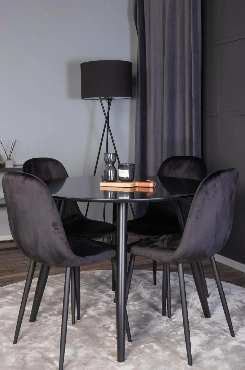 Venture Home Spisegrupper>Spisebordssæt Plaza med 4 stole Polar Sort