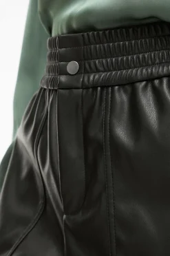 Vila Shorts><noscript><img width=