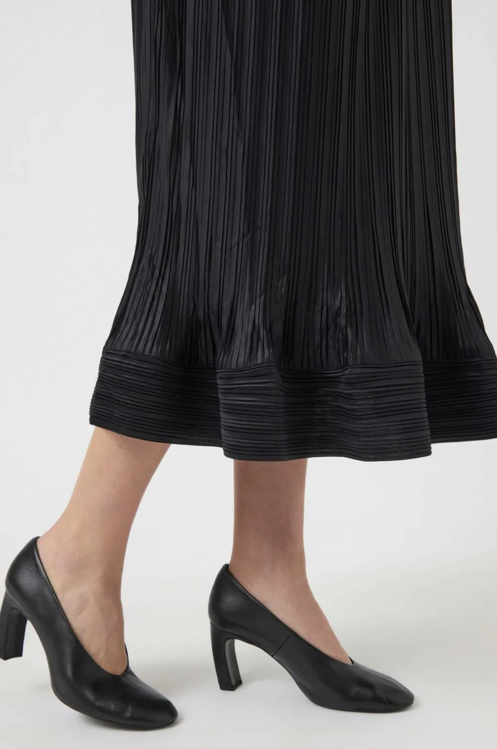 YAS Nederdele>Nederdel Riva HW Midi Skirt Black